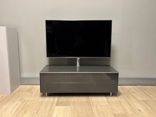 staand tv-meubel 1.10m in glossy glas kleur Granite met draaibare tv-beugel